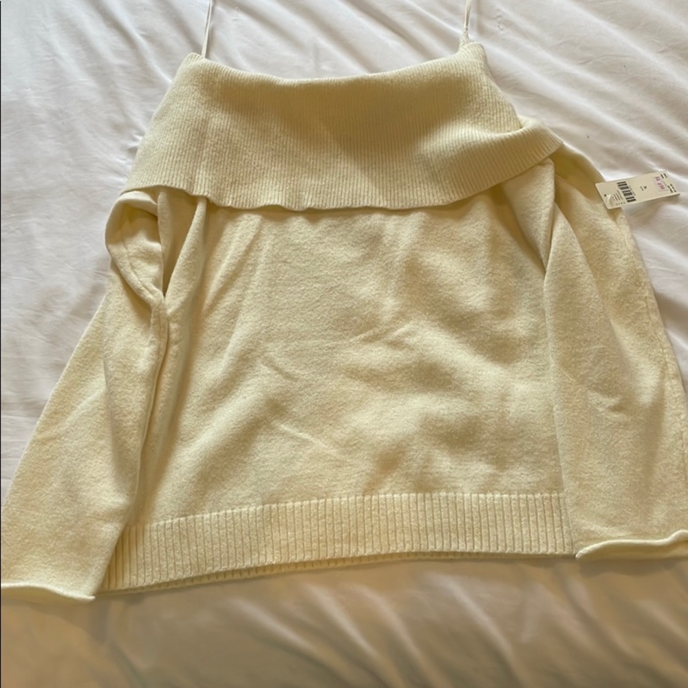 Cream Anthropologie sweater size M